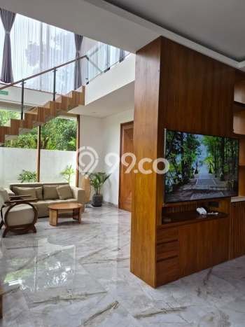 Disewakan Rumah Strategis LT 450m2 / LB 566m2 di uluwatu, Badung Disewakan Rumah Strategis LT 450m2 / LB 566m2 di uluwatu, Badung
