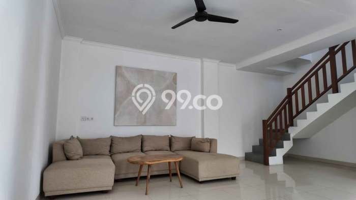 Rumah Disewakan Badung LT 200m2 LB 200m2 Area canggu Rumah Disewakan Badung LT 200m2 LB 200m2 Area canggu