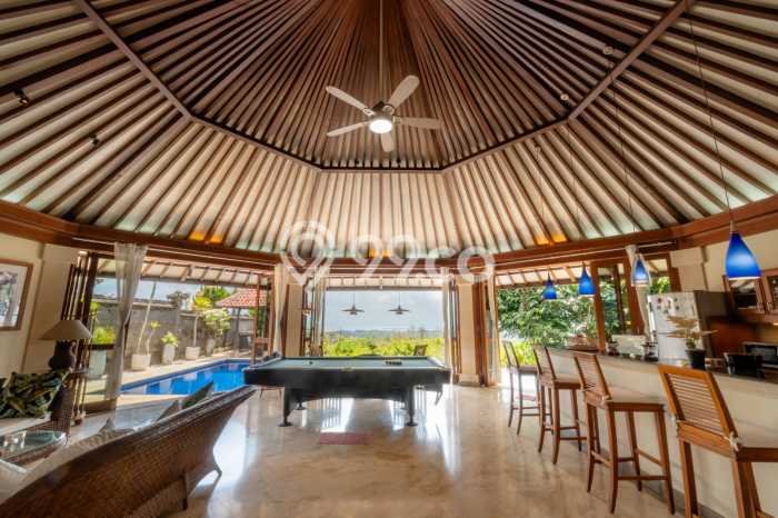 Hunian Ideal dengan LT 560m2 & LB 350m2 Dikontrakkan di Ungasan Hunian Ideal dengan LT 560m2 & LB 350m2 Dikontrakkan di Ungasan