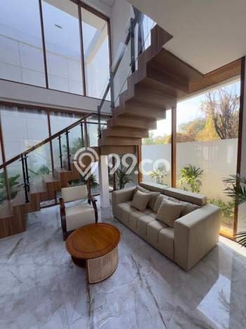 Disewakan Rumah Strategis LT 450m2 / LB 566m2 di uluwatu, Badung Disewakan Rumah Strategis LT 450m2 / LB 566m2 di uluwatu, Badung