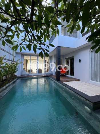 Rumah sewa siap huni 4 Kamar Tidur di Seminyak, Badung Rumah sewa siap huni 4 Kamar Tidur di Seminyak, Badung