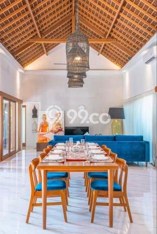 Rumah Mewah LB 300m2 Siap Pakai Desain Elegan di canggu, Badung Rumah Mewah LB 300m2 Siap Pakai Desain Elegan di canggu, Badung