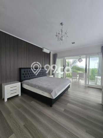 Hunian Modern dengan LT 670m2 & LB 450m2 Disewakan di Jimbaran Hunian Modern dengan LT 670m2 & LB 450m2 Disewakan di Jimbaran