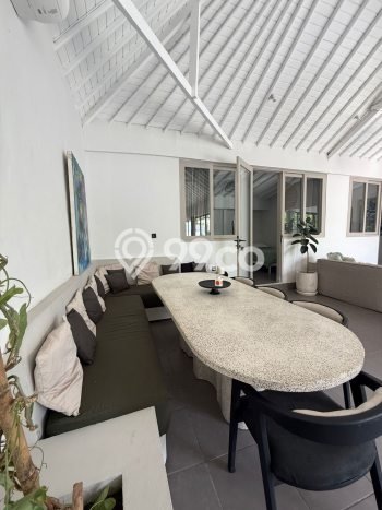 Hunian Minimalis dengan LT 450m2 & LB 210m2 Dikontrakkan di Kerobokan Hunian Minimalis dengan LT 450m2 & LB 210m2 Dikontrakkan di Kerobokan