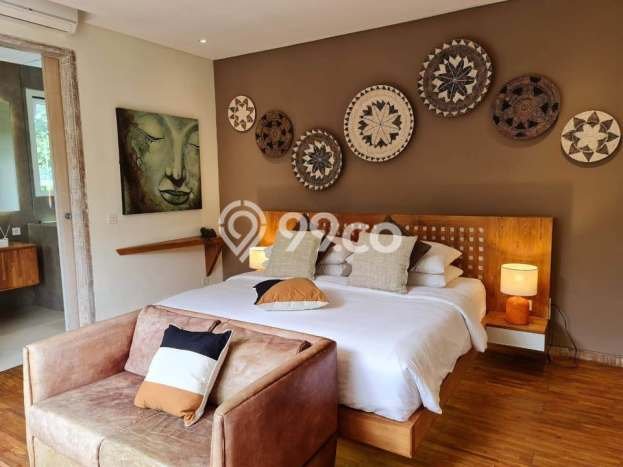 Rumah Elit LB 450m2 Siap Pakai Desain Elegan di Kerobokan, Badung Rumah Elit LB 450m2 Siap Pakai Desain Elegan di Kerobokan, Badung
