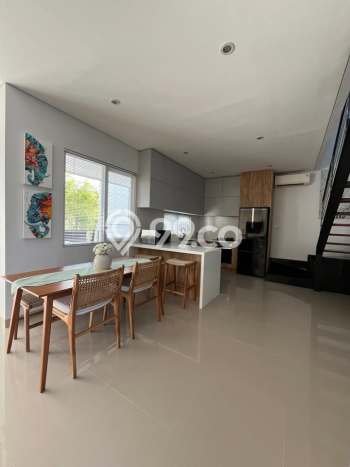 Rumah sewa siap huni 4 Kamar Tidur di Seminyak, Badung Rumah sewa siap huni 4 Kamar Tidur di Seminyak, Badung