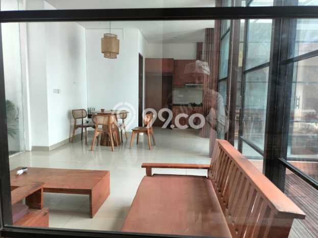 Hunian Kondisi Baik Disewakan di Kerobokan, Badung LT 300m2, LB 150m2 Hunian Kondisi Baik Disewakan di Kerobokan, Badung LT 300m2, LB 150m2