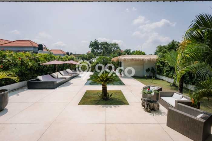 Disewakan Rumah Strategis LT 1000m2 / LB 500m2 di Umalas, Badung Disewakan Rumah Strategis LT 1000m2 / LB 500m2 di Umalas, Badung