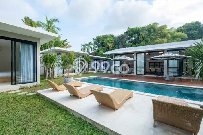 Sewa Rumah Strategis LT 800m2 / LB 300m2 di Seminyak, Badung Sewa Rumah Strategis LT 800m2 / LB 300m2 di Seminyak, Badung