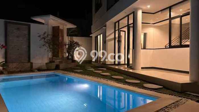 Ready to Use! Premium House LT 225m2 Desain Elegan di Munggu Ready to Use! Premium House LT 225m2 Desain Elegan di Munggu