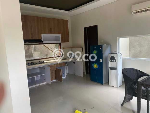 Disewakan! Rumah 3 Kamar Tidur &
4 Kamar Mandi di Legian, Badung Disewakan! Rumah 3 Kamar Tidur &
4 Kamar Mandi di Legian, Badung