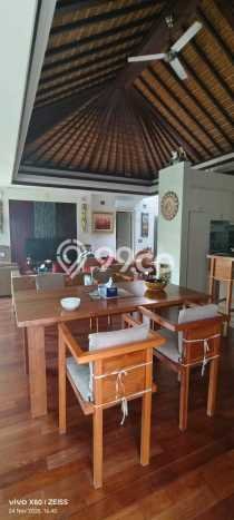 For Sale! Luxury House LT 350m2 Desain Elegan di Kedonganan For Sale! Luxury House LT 350m2 Desain Elegan di Kedonganan