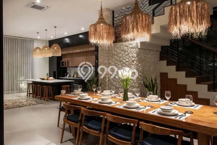 BEST CHOICE! Rumah kawasan , 5 KM, Dekat Sekolah, Luas 650m2m² Bangunan 425m2m² BEST CHOICE! Rumah kawasan , 5 KM, Dekat Sekolah, Luas 650m2m² Bangunan 425m2m²