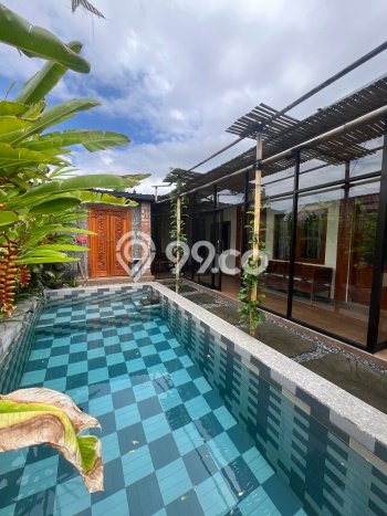 Rumah Nyaman di Sanur, 3 KT, Lingkungan Strategis, Luas 200m2m² Bangunan 200m2m² Rumah Nyaman di Sanur, 3 KT, Lingkungan Strategis, Luas 200m2m² Bangunan 200m2m²