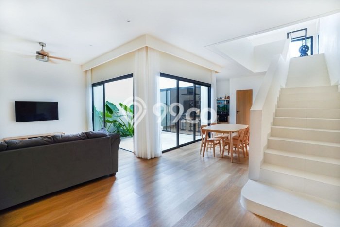 Hunian Elit LB 240m2 Siap Pakai Desain Elegan di Sanur, Denpasar Hunian Elit LB 240m2 Siap Pakai Desain Elegan di Sanur, Denpasar