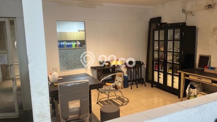 Sewa Rumah Nyaman di Kebayoran Baru Harga Rp 550 Juta/ Tahun Sewa Rumah Nyaman di Kebayoran Baru Harga Rp 550 Juta/ Tahun