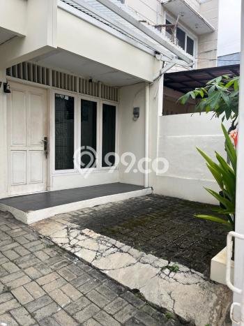 Siap Huni Hunian Elit 3 Kamar di Pondok Indah Dekat ke Mana Saja Siap Huni Hunian Elit 3 Kamar di Pondok Indah Dekat ke Mana Saja