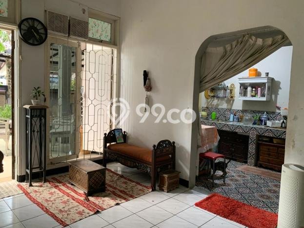 Rumah Menguntungkan di Lebak Bulus, Dekat Kawasan Bisnis, Jakarta Selatan - LT 240m² Rumah Menguntungkan di Lebak Bulus, Dekat Kawasan Bisnis, Jakarta Selatan - LT 240m²