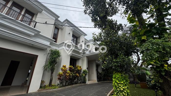 Rumah Bagus Disewakan di Cipete, Jakarta Selatan LT 700m2, LB 600m2 Rumah Bagus Disewakan di Cipete, Jakarta Selatan LT 700m2, LB 600m2