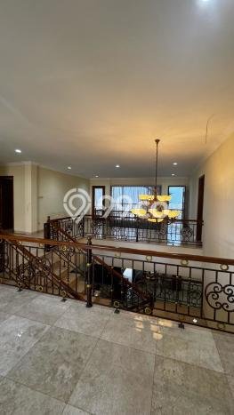 Sewa Rumah Murah di Pondok Indah Jakarta Selatan dengan 6 Kamar Tidur Sewa Rumah Murah di Pondok Indah Jakarta Selatan dengan 6 Kamar Tidur