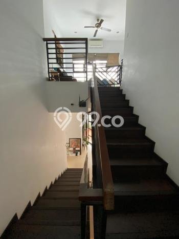Rumah di Kebayoran Baru, Dekat Fasilitas, 4 KT, LT 201m² Bangunan 300m² Rumah di Kebayoran Baru, Dekat Fasilitas, 4 KT, LT 201m² Bangunan 300m²