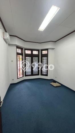RARE UNIT! Rumah di Senopati, 3 KM, View Kota, Luas 486m² Bangunan 220m² RARE UNIT! Rumah di Senopati, 3 KM, View Kota, Luas 486m² Bangunan 220m²