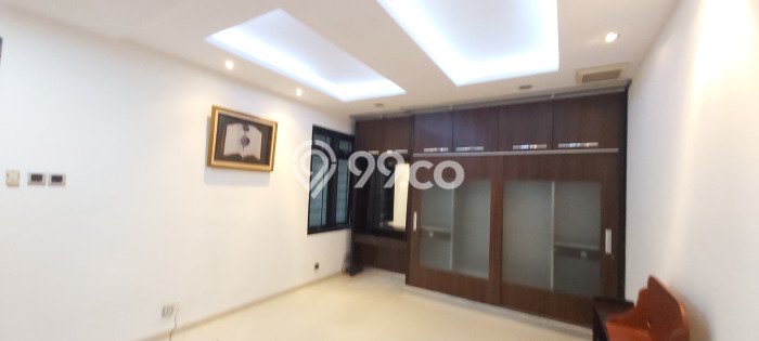 DREAM HOME! Rumah di Pondok Indah, 3 KT, Free Macet, Luas 165m² Bangunan 160m² DREAM HOME! Rumah di Pondok Indah, 3 KT, Free Macet, Luas 165m² Bangunan 160m²