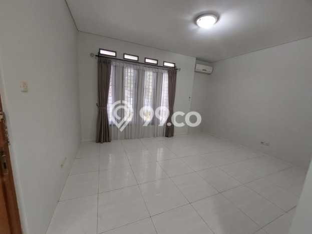 Rumah Asri area Kebayoran Baru, 3 KT, Akses Mudah Rumah Asri area Kebayoran Baru, 3 KT, Akses Mudah