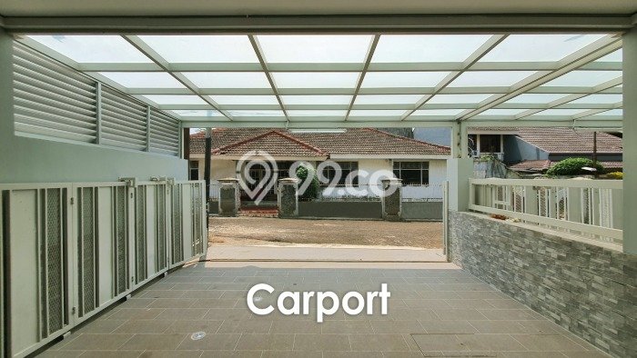 Rumah area Kebayoran Baru, 3 KT, Akses Mudah Fasilitas Umum, Luas 116m2m² Bangunan 242m2m² Rumah area Kebayoran Baru, 3 KT, Akses Mudah Fasilitas Umum, Luas 116m2m² Bangunan 242m2m²