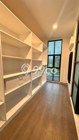 Disewakan! Rumah 3 Kamar Tidur &
2 Kamar Mandi di Ampera, Jakarta Selatan Disewakan! Rumah 3 Kamar Tidur &
2 Kamar Mandi di Ampera, Jakarta Selatan