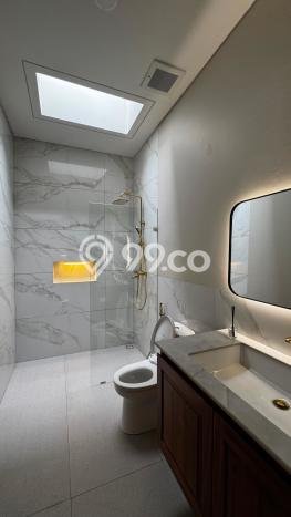 Disewakan Kantor di Kebayoran Baru Jakarta Selatan LT 210m2, LB 180m2 Disewakan Kantor di Kebayoran Baru Jakarta Selatan LT 210m2, LB 180m2