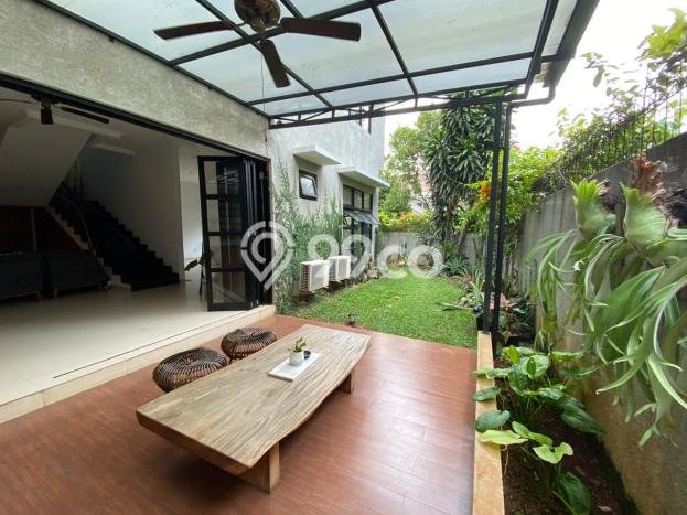 Rumah di Kebayoran Baru, Dekat Fasilitas, 4 KT, LT 201m² Bangunan 300m² Rumah di Kebayoran Baru, Dekat Fasilitas, 4 KT, LT 201m² Bangunan 300m²