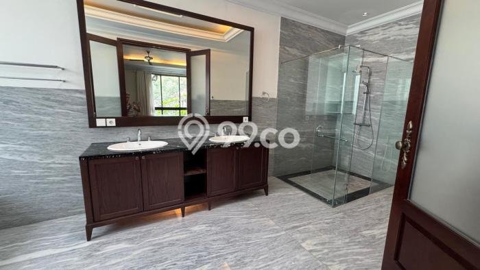 Rumah area Pondok Indah, 5 KM, Design Modern, LT 700m² Bangunan 600m² Rumah area Pondok Indah, 5 KM, Design Modern, LT 700m² Bangunan 600m²
