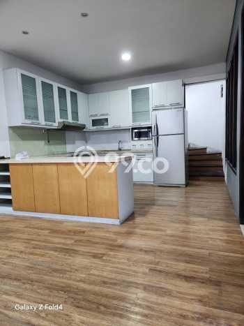 Rumah di Gandaria, 4 KT, Area Strategis, LT 400m2m² Bangunan 250m2m² Rumah di Gandaria, 4 KT, Area Strategis, LT 400m2m² Bangunan 250m2m²