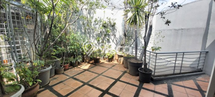 Rumah Disewakan Jakarta Selatan LT 160m2 LB 280m2 Kawasan Pondok Indah Rumah Disewakan Jakarta Selatan LT 160m2 LB 280m2 Kawasan Pondok Indah