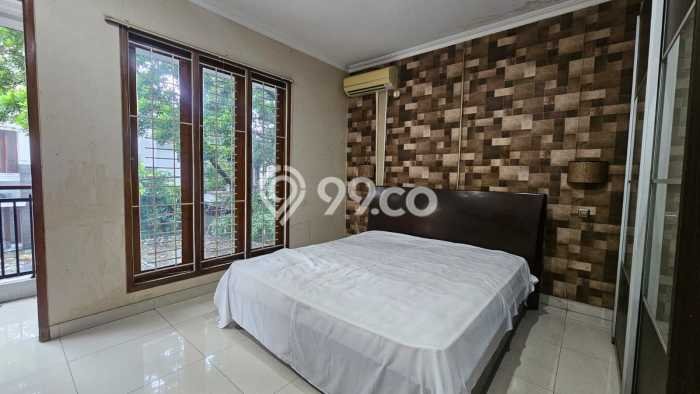 Jual Rumah Luas Elegan Dengan View Eksklusif di Pondok Indah, Jakarta Selatan Jual Rumah Luas Elegan Dengan View Eksklusif di Pondok Indah, Jakarta Selatan