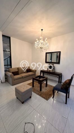 Disewakan! Rumah 3 Kamar Tidur &
2 Kamar Mandi di Ampera, Jakarta Selatan Disewakan! Rumah 3 Kamar Tidur &
2 Kamar Mandi di Ampera, Jakarta Selatan