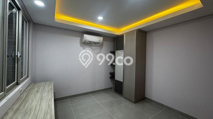 Rumah area Kebayoran Baru, 3 KT, Akses Mudah Fasilitas Umum, Luas 116m2m² Bangunan 242m2m² Rumah area Kebayoran Baru, 3 KT, Akses Mudah Fasilitas Umum, Luas 116m2m² Bangunan 242m2m²