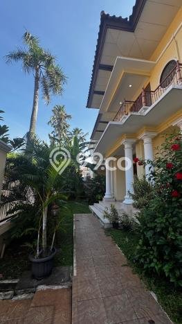 Sewa Rumah Murah di Pondok Indah Jakarta Selatan dengan 6 Kamar Tidur Sewa Rumah Murah di Pondok Indah Jakarta Selatan dengan 6 Kamar Tidur