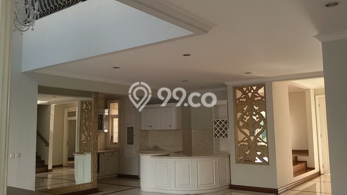 Rumah Kondisi Baik Disewakan di Pondok Indah, Jakarta Selatan LT 422m2, LB 650m2 Rumah Kondisi Baik Disewakan di Pondok Indah, Jakarta Selatan LT 422m2, LB 650m2
