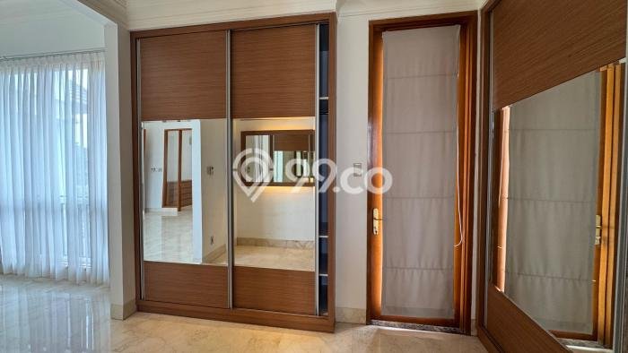 Rumah Elit Modern Siap Huni di Cipete Jakarta Selatan Rumah Elit Modern Siap Huni di Cipete Jakarta Selatan
