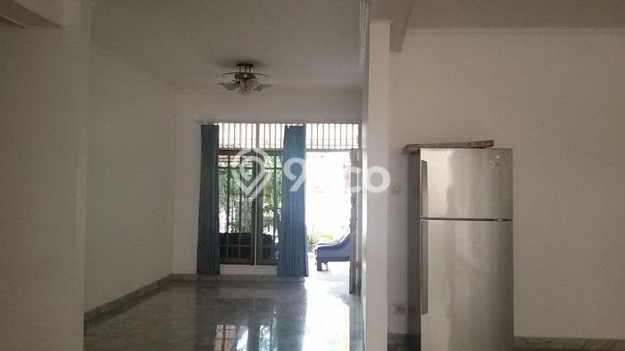 Sewa Rumah Harga Terjangkau di Pondok Indah Jakarta Selatan Punya 4 Kamar Tidur Sewa Rumah Harga Terjangkau di Pondok Indah Jakarta Selatan Punya 4 Kamar Tidur