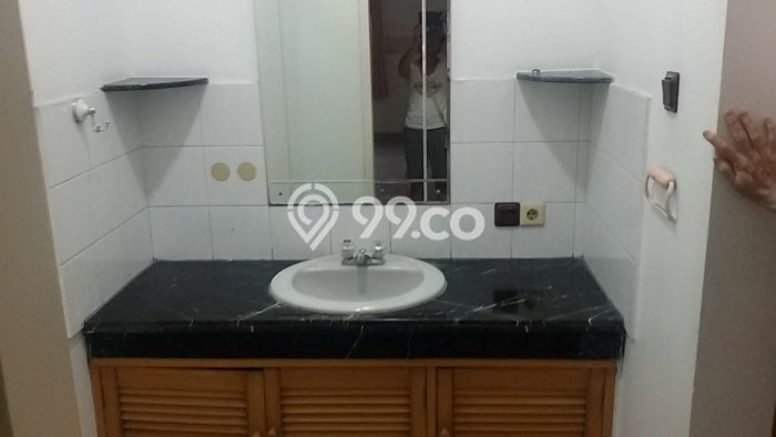 Sewa Rumah Harga Terjangkau di Pondok Indah Jakarta Selatan Punya 4 Kamar Tidur Sewa Rumah Harga Terjangkau di Pondok Indah Jakarta Selatan Punya 4 Kamar Tidur
