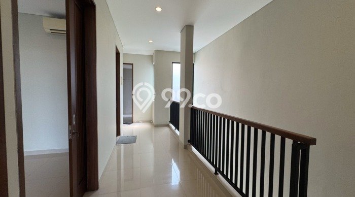 Rumah Elit LB 300m2 Siap Huni Desain Elegan di Gatot Subroto, Jakarta Selatan Rumah Elit LB 300m2 Siap Huni Desain Elegan di Gatot Subroto, Jakarta Selatan
