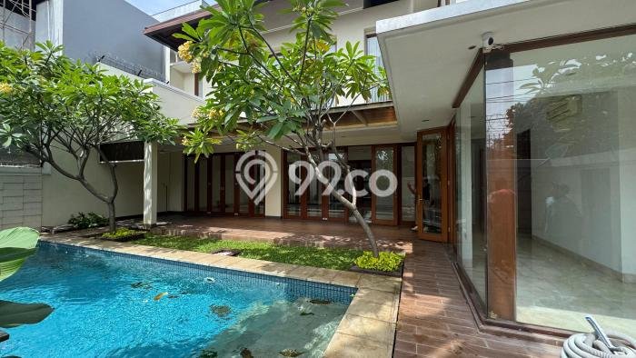 Rumah Elit Modern Siap Huni di Cipete Jakarta Selatan Rumah Elit Modern Siap Huni di Cipete Jakarta Selatan