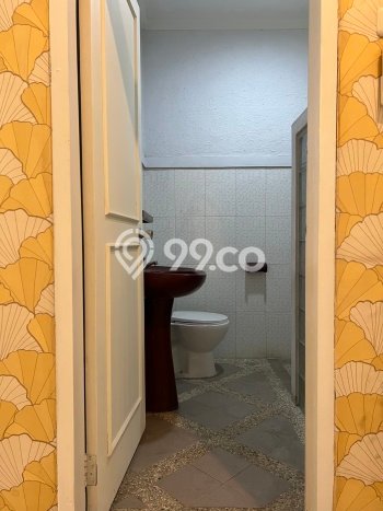 Lokasi terbaik! Rumah siap pakai disewakan di Kebayoran Baru LB 255m2 Lokasi terbaik! Rumah siap pakai disewakan di Kebayoran Baru LB 255m2