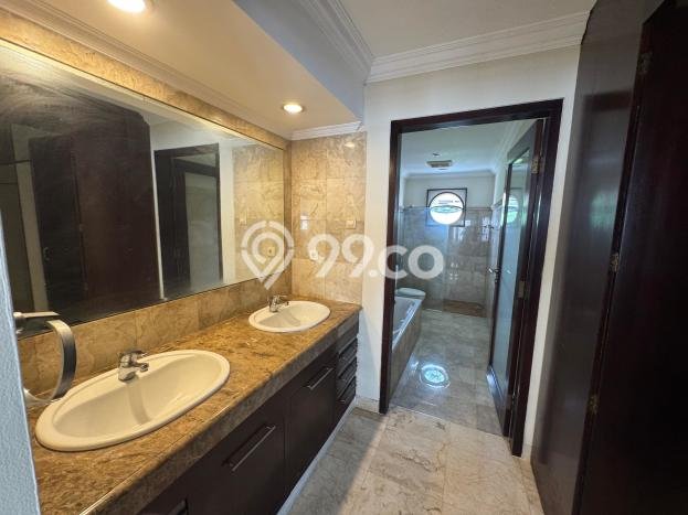 Rumah Kontrakan Jakarta Selatan LT 400m2 LB 400m2 Area Pondok Indah Rumah Kontrakan Jakarta Selatan LT 400m2 LB 400m2 Area Pondok Indah