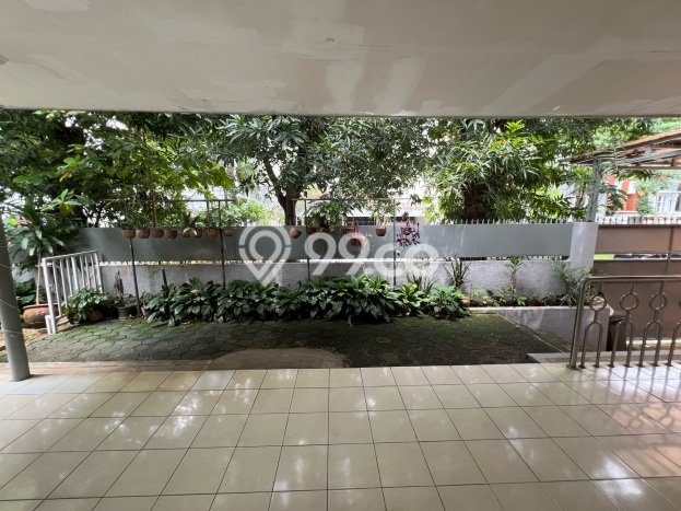 Lokasi terbaik! Rumah siap pakai disewakan di Kebayoran Baru LB 255m2 Lokasi terbaik! Rumah siap pakai disewakan di Kebayoran Baru LB 255m2