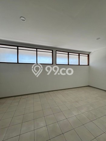 Rumah Luas Asri 3 KT Siap Pakai di Taman Holis Indah Bandung Rumah Luas Asri 3 KT Siap Pakai di Taman Holis Indah Bandung