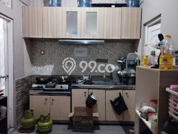 Cocok Untuk Investasi! Dijual Kost di Alam Sutera 5 Kamar Cocok Untuk Investasi! Dijual Kost di Alam Sutera 5 Kamar